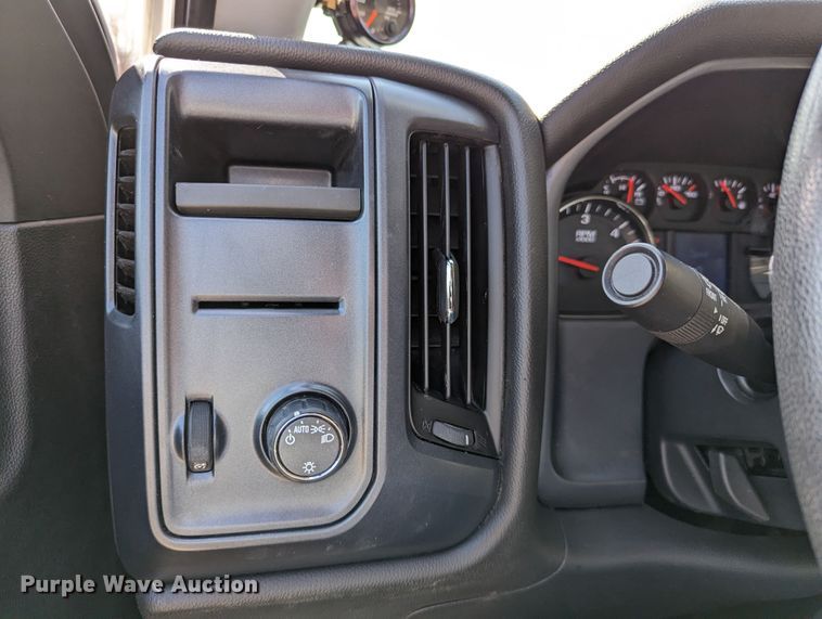 image for item DR6880 2016  Chevrolet Silverado 1500  Double Cab pickup truck