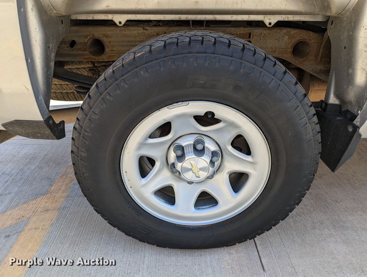 image for item DR6880 2016  Chevrolet Silverado 1500  Double Cab pickup truck