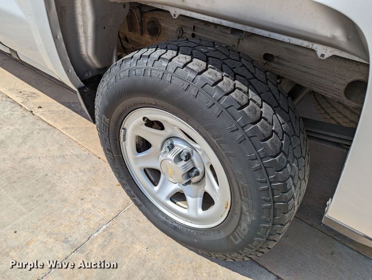 image for item DR6880 2016  Chevrolet Silverado 1500  Double Cab pickup truck