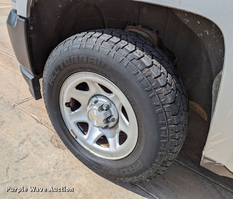 image for item DR6880 2016  Chevrolet Silverado 1500  Double Cab pickup truck