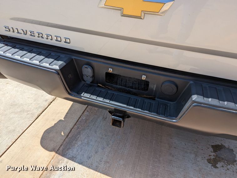 image for item DR6881 2016  Chevrolet Silverado 1500  Double Cab pickup truck