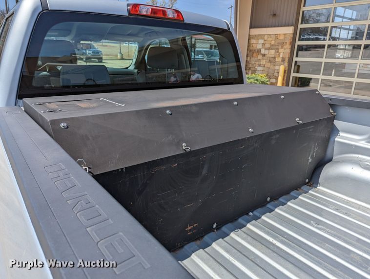 image for item DR6881 2016  Chevrolet Silverado 1500  Double Cab pickup truck