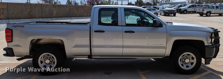 image for item DR6882 2016 Chevrolet Silverado  1500  Double Cab pickup truck