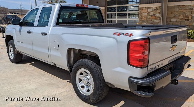 image for item DR6882 2016 Chevrolet Silverado  1500  Double Cab pickup truck