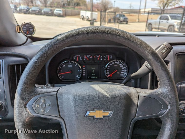 image for item DR6882 2016 Chevrolet Silverado  1500  Double Cab pickup truck