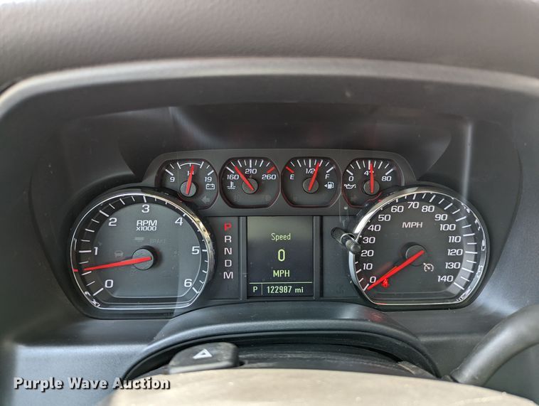 image for item DR6882 2016 Chevrolet Silverado  1500  Double Cab pickup truck