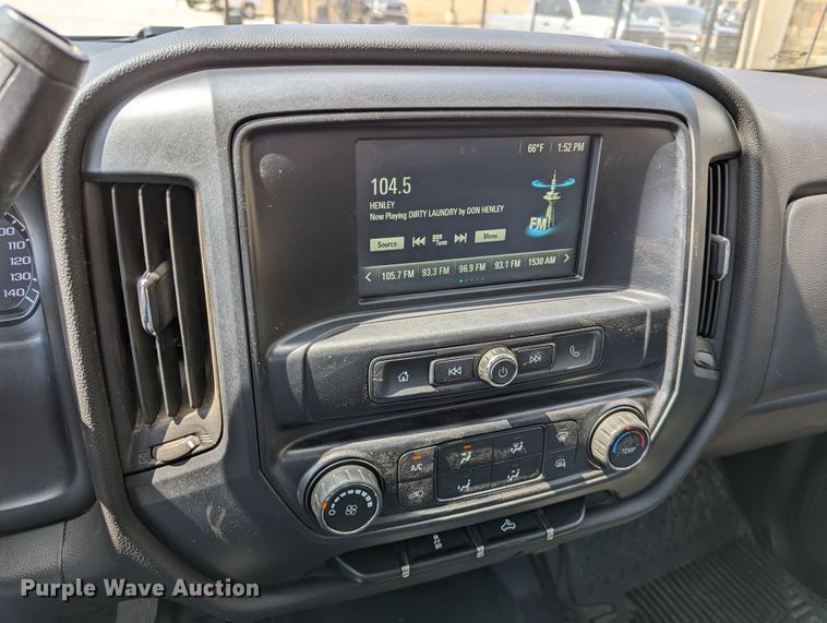 image for item DR6882 2016 Chevrolet Silverado  1500  Double Cab pickup truck