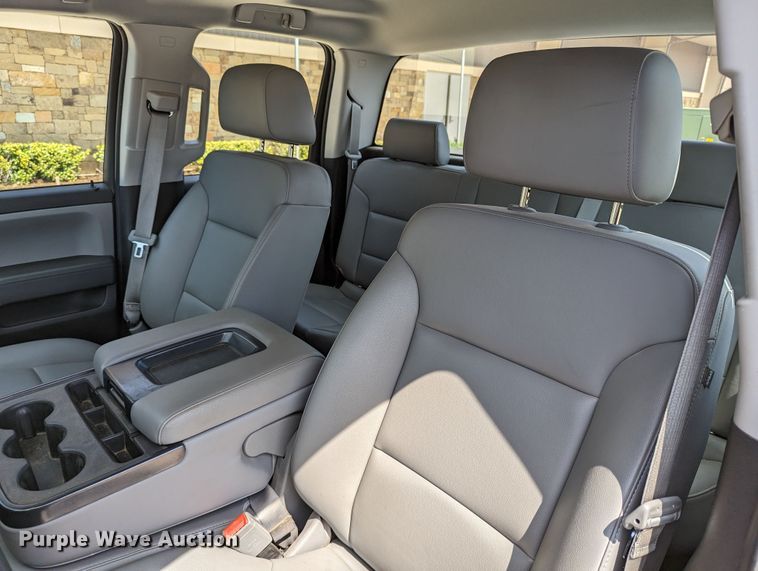 image for item DR6882 2016 Chevrolet Silverado  1500  Double Cab pickup truck