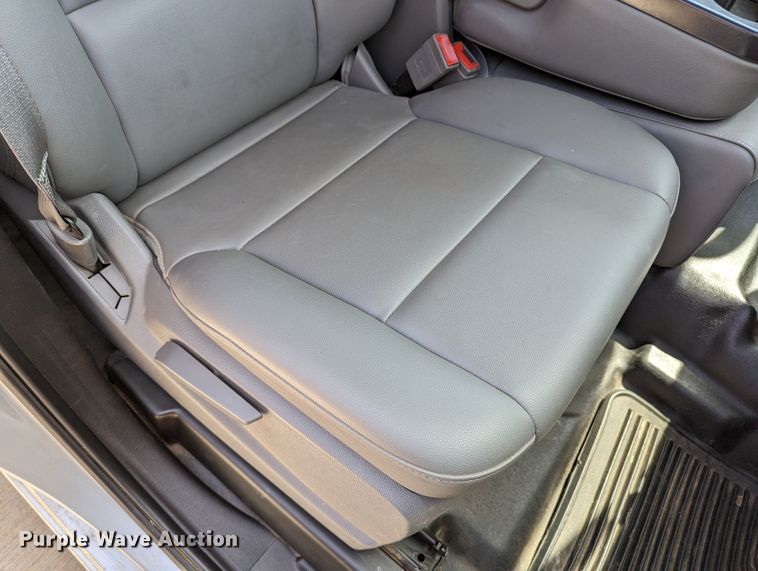 image for item DR6882 2016 Chevrolet Silverado  1500  Double Cab pickup truck