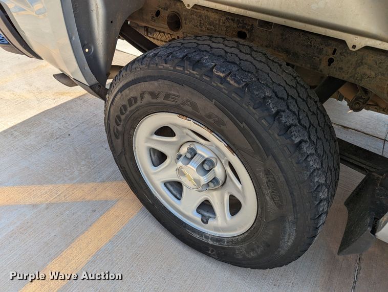 image for item DR6882 2016 Chevrolet Silverado  1500  Double Cab pickup truck