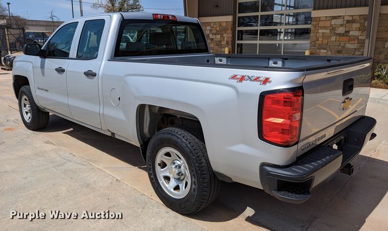 image for item DR6883 2017 Chevrolet Silverado  1500  Double Cab pickup truck