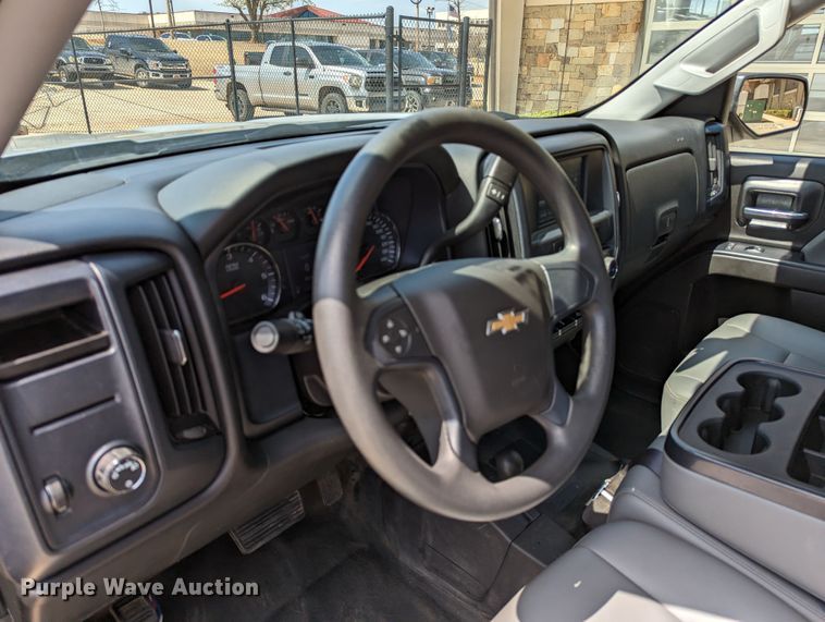 image for item DR6883 2017 Chevrolet Silverado  1500  Double Cab pickup truck