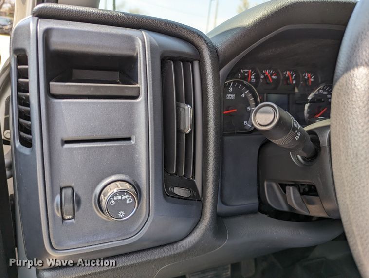 image for item DR6883 2017 Chevrolet Silverado  1500  Double Cab pickup truck