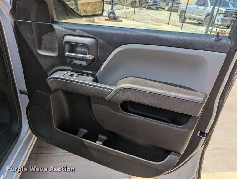 image for item DR6883 2017 Chevrolet Silverado  1500  Double Cab pickup truck