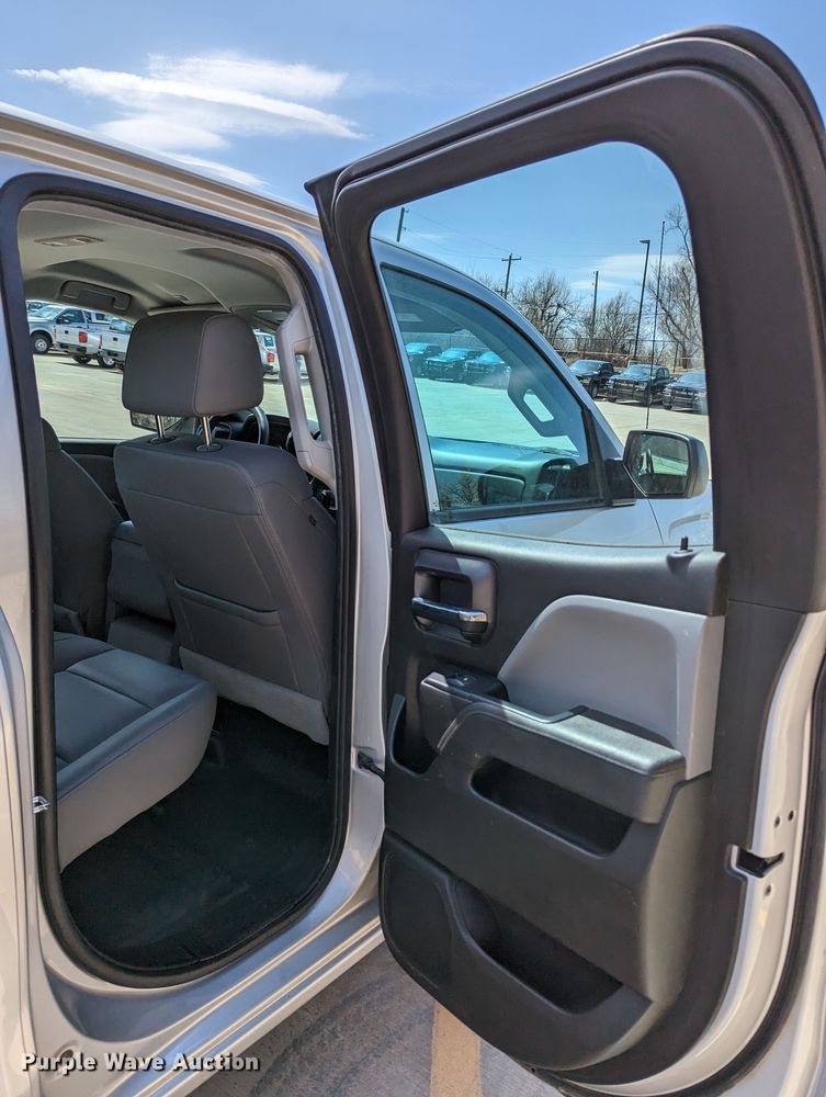 image for item DR6883 2017 Chevrolet Silverado  1500  Double Cab pickup truck