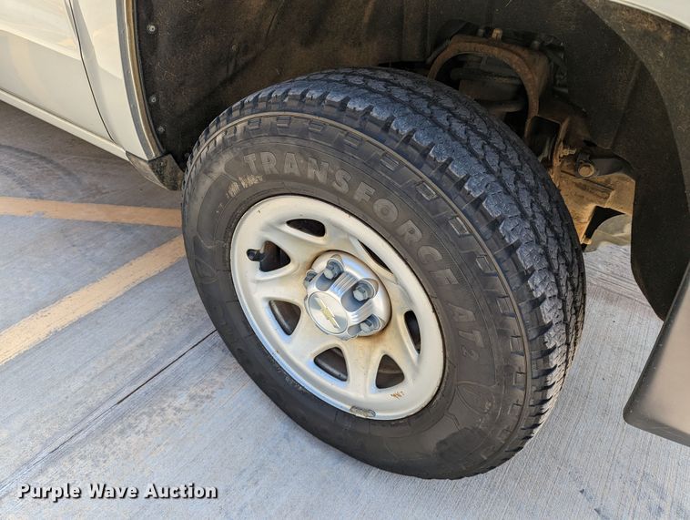 image for item DR6883 2017 Chevrolet Silverado  1500  Double Cab pickup truck