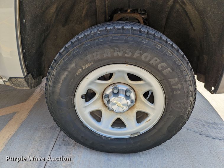 image for item DR6883 2017 Chevrolet Silverado  1500  Double Cab pickup truck