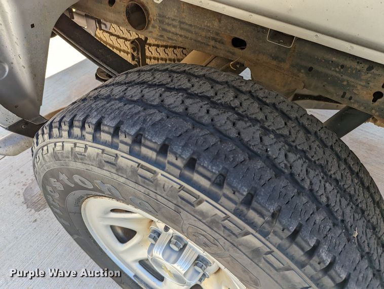 image for item DR6883 2017 Chevrolet Silverado  1500  Double Cab pickup truck