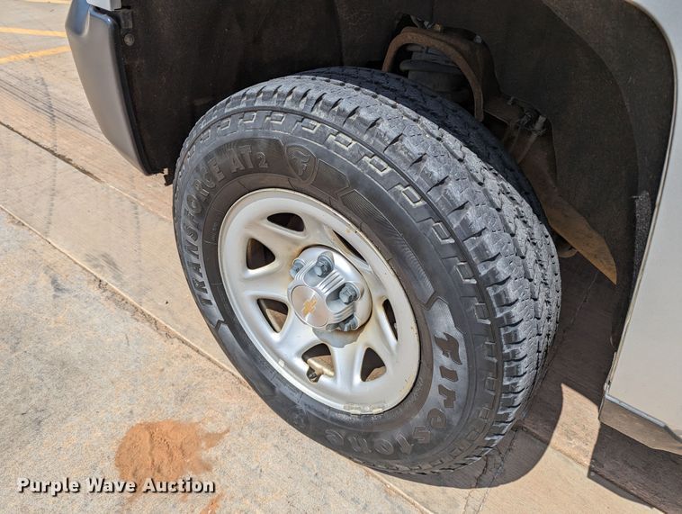 image for item DR6883 2017 Chevrolet Silverado  1500  Double Cab pickup truck