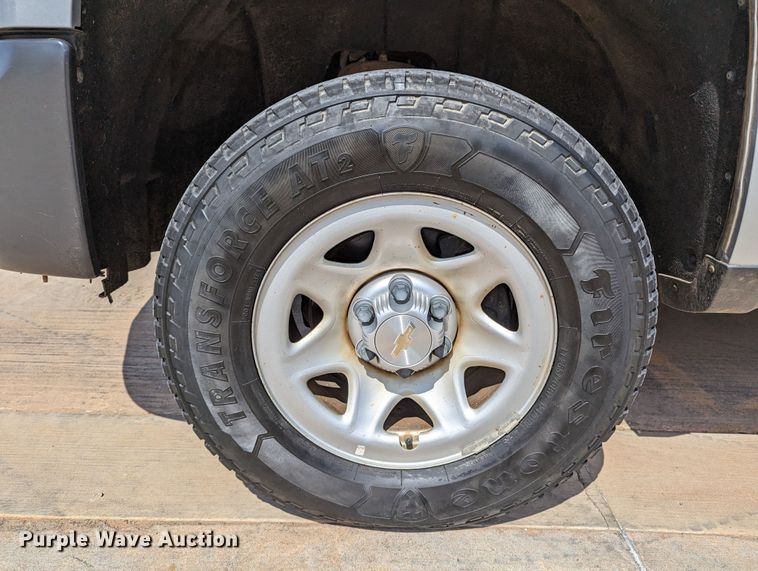 image for item DR6883 2017 Chevrolet Silverado  1500  Double Cab pickup truck