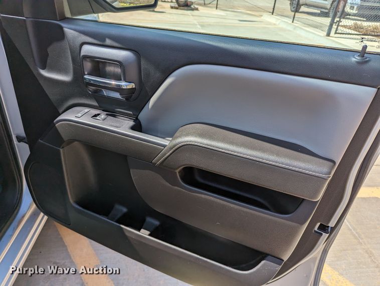 image for item DR6884 2015 Chevrolet Silverado 1500  Double Cab pickup truck