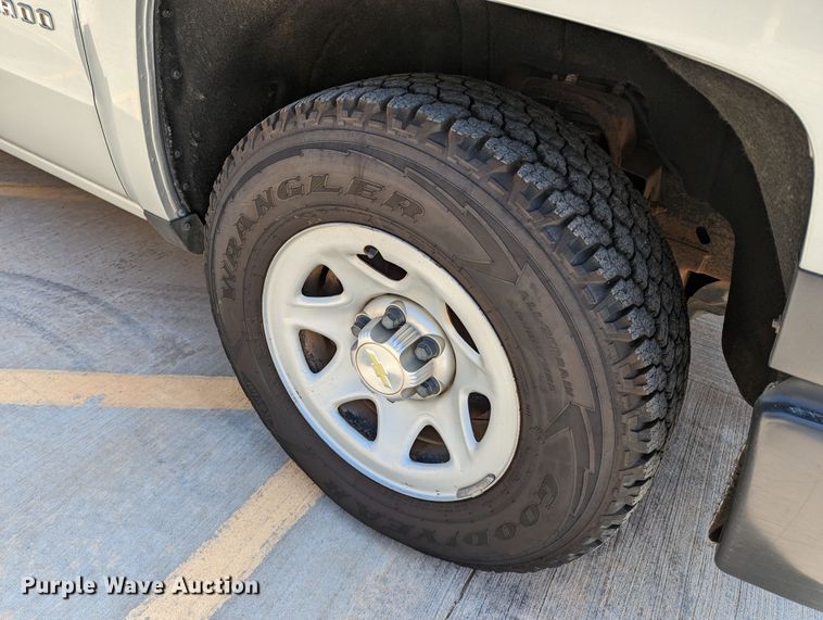 image for item DR6884 2015 Chevrolet Silverado 1500  Double Cab pickup truck