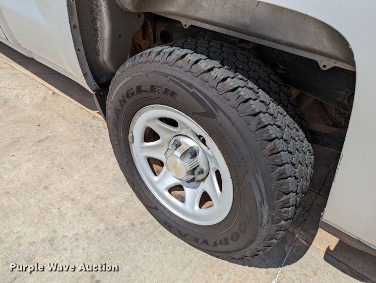 image for item DR6884 2015 Chevrolet Silverado 1500  Double Cab pickup truck