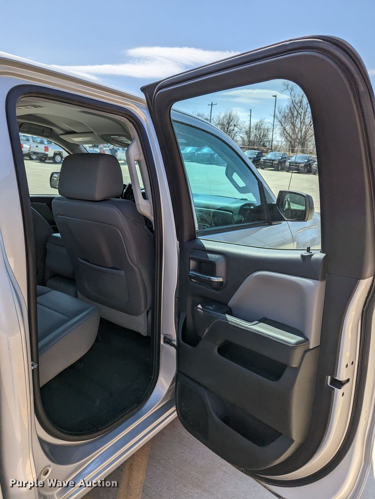 image for item DR6885 2015 Chevrolet Silverado 1500  Double Cab pickup truck