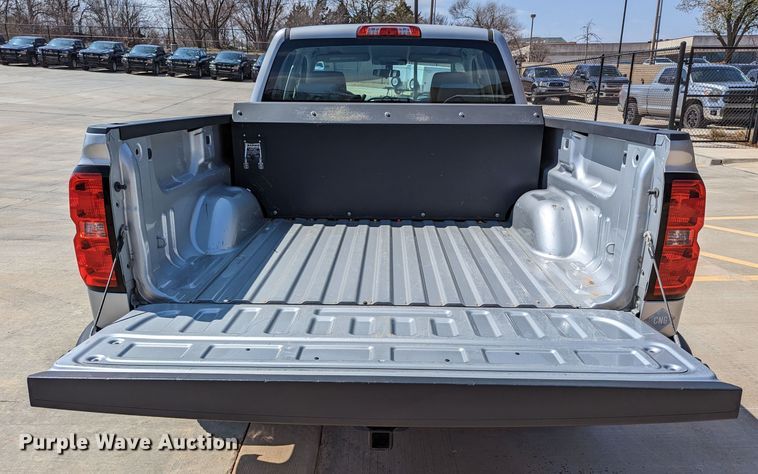 image for item DR6885 2015 Chevrolet Silverado 1500  Double Cab pickup truck