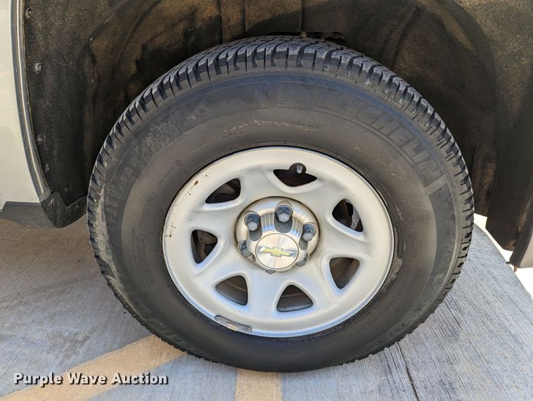 image for item DR6885 2015 Chevrolet Silverado 1500  Double Cab pickup truck