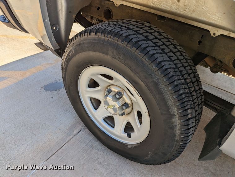 image for item DR6885 2015 Chevrolet Silverado 1500  Double Cab pickup truck