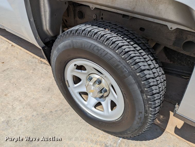 image for item DR6885 2015 Chevrolet Silverado 1500  Double Cab pickup truck