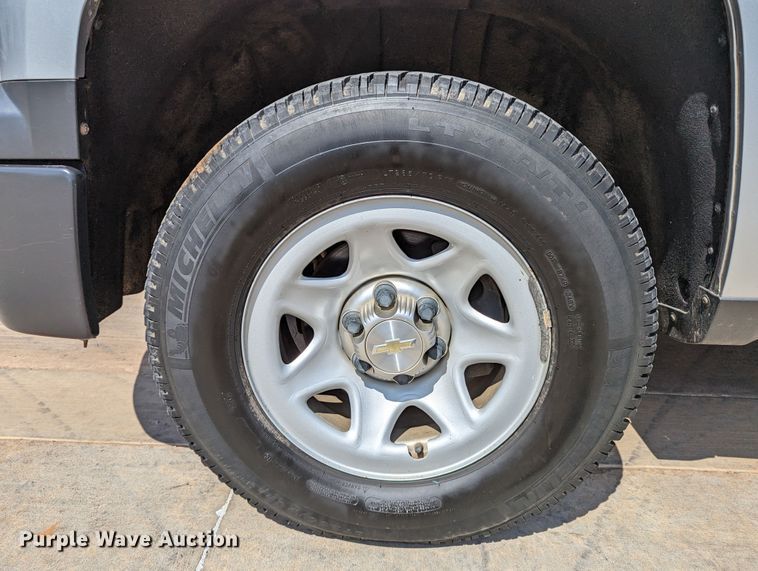 image for item DR6885 2015 Chevrolet Silverado 1500  Double Cab pickup truck