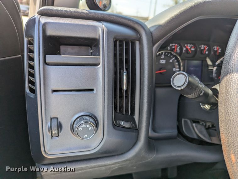 image for item DR6886 2015 Chevrolet Silverado 1500  Double Cab pickup truck