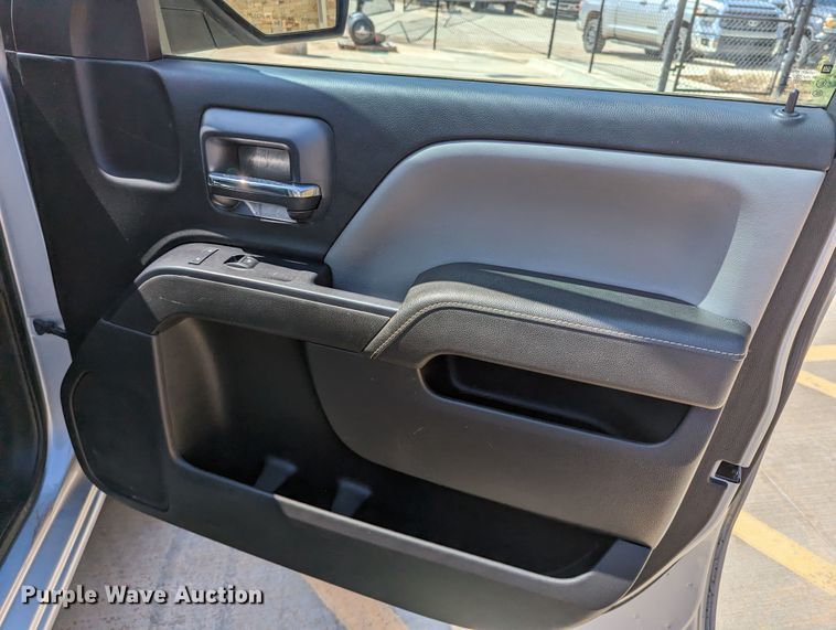 image for item DR6886 2015 Chevrolet Silverado 1500  Double Cab pickup truck