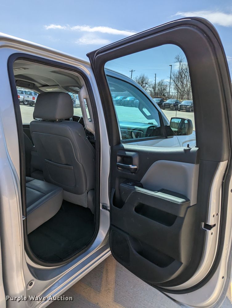 image for item DR6886 2015 Chevrolet Silverado 1500  Double Cab pickup truck