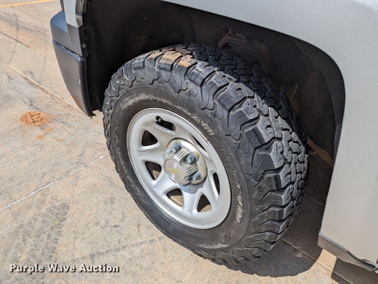 image for item DR6886 2015 Chevrolet Silverado 1500  Double Cab pickup truck