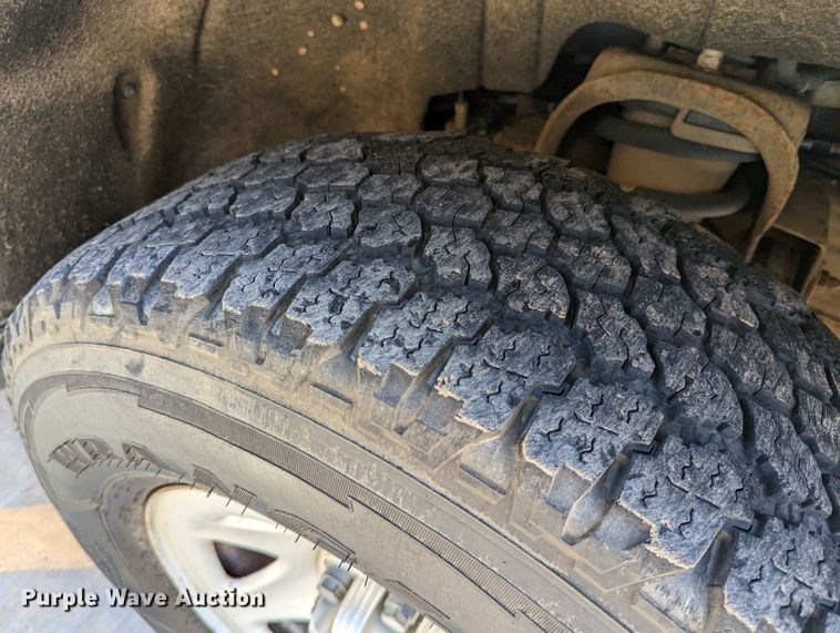 image for item DR6887 2015 Chevrolet Silverado 1500  Crew Cab pickup truck