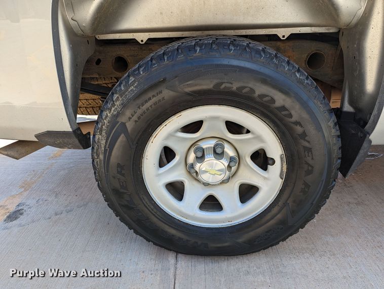 image for item DR6887 2015 Chevrolet Silverado 1500  Crew Cab pickup truck