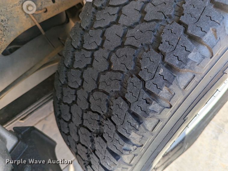 image for item DR6887 2015 Chevrolet Silverado 1500  Crew Cab pickup truck