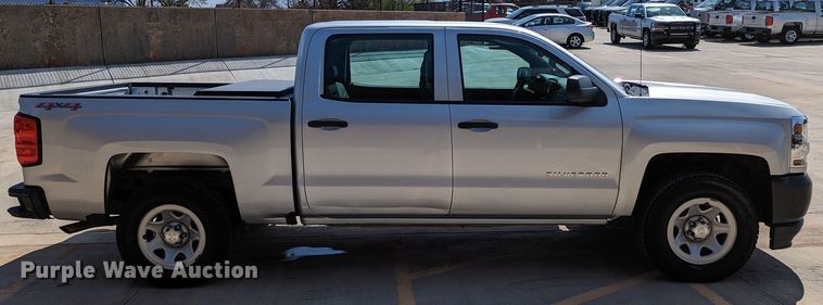 image for item DR6888 2016 Chevrolet Silverado 1500  Crew Cab pickup truck