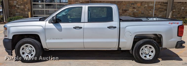 image for item DR6888 2016 Chevrolet Silverado 1500  Crew Cab pickup truck