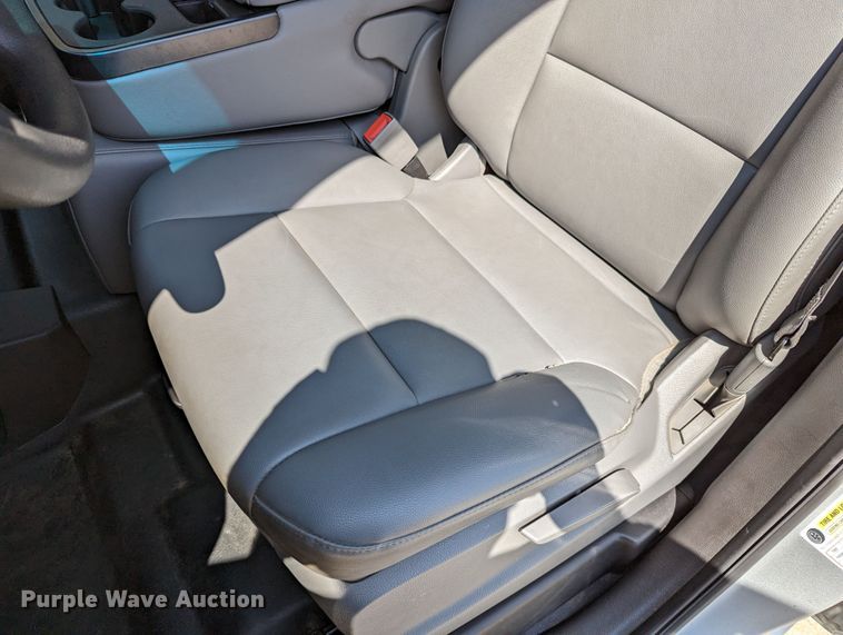 image for item DR6888 2016 Chevrolet Silverado 1500  Crew Cab pickup truck