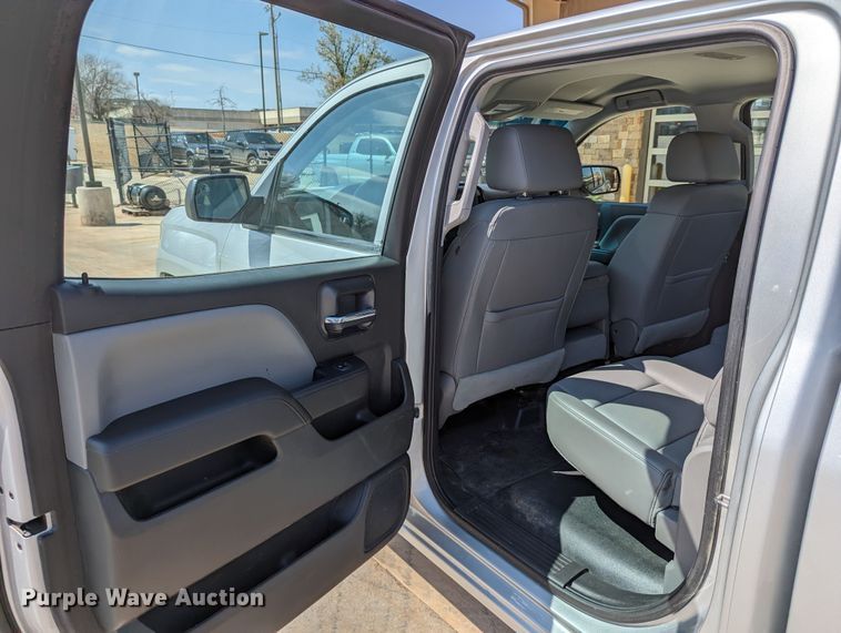 image for item DR6888 2016 Chevrolet Silverado 1500  Crew Cab pickup truck