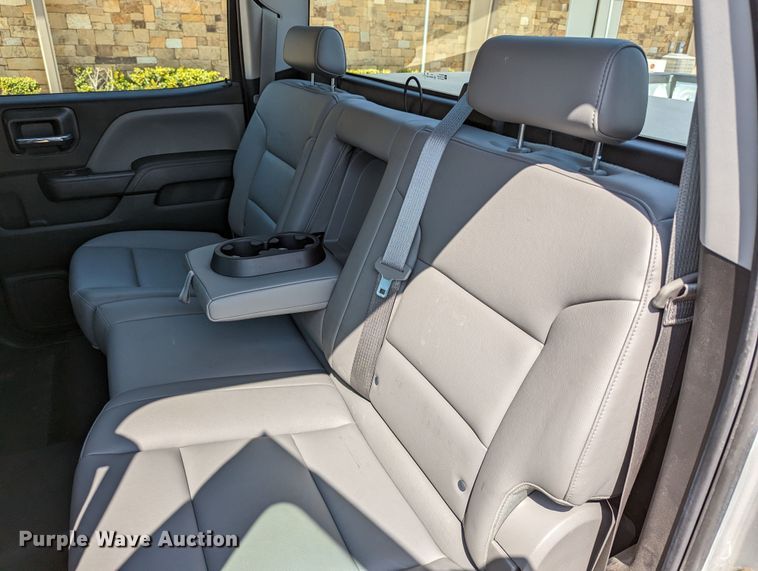 image for item DR6888 2016 Chevrolet Silverado 1500  Crew Cab pickup truck