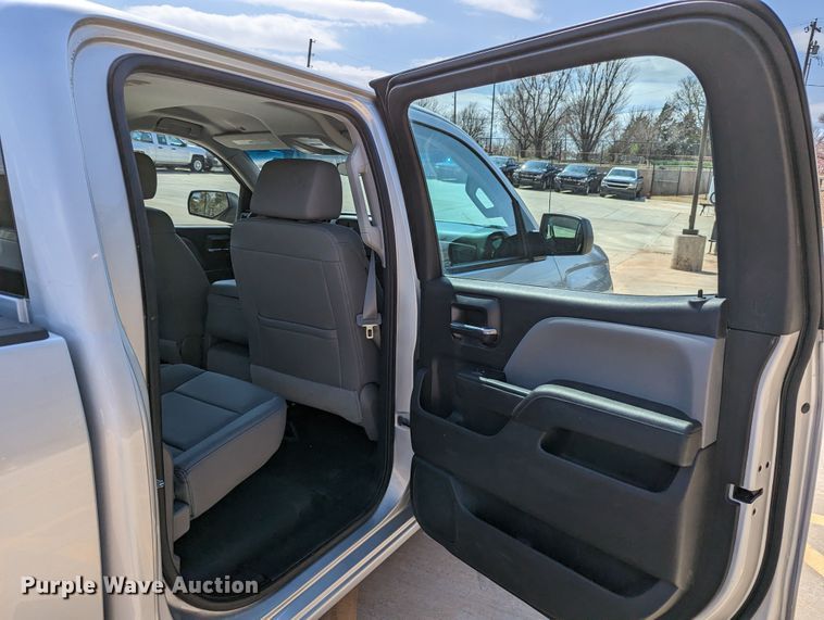 image for item DR6888 2016 Chevrolet Silverado 1500  Crew Cab pickup truck