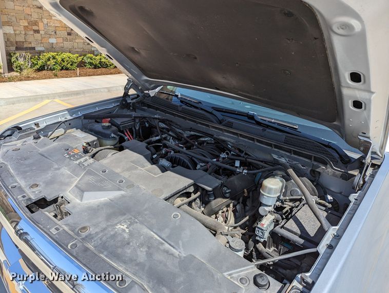 image for item DR6888 2016 Chevrolet Silverado 1500  Crew Cab pickup truck