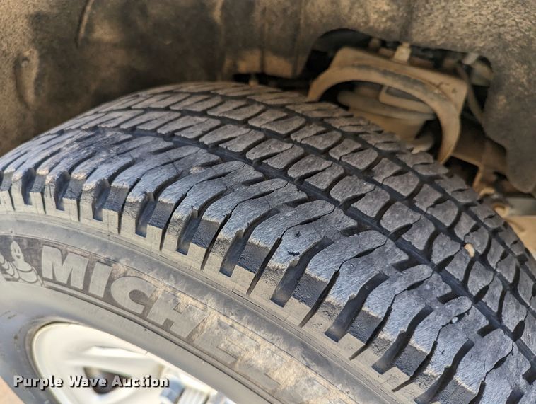 image for item DR6888 2016 Chevrolet Silverado 1500  Crew Cab pickup truck