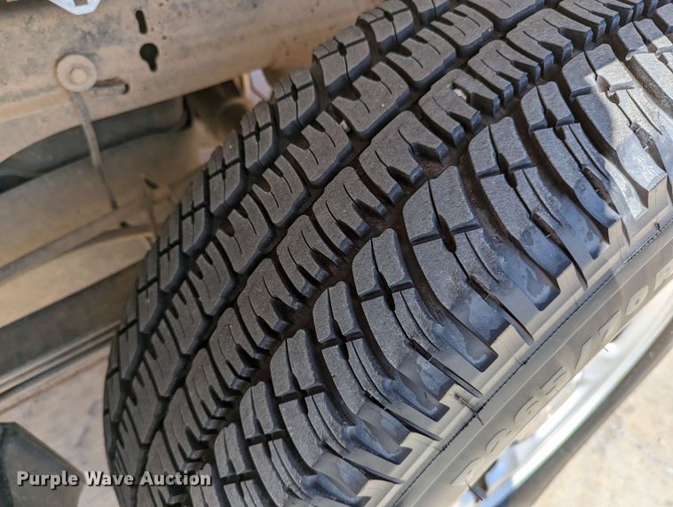 image for item DR6888 2016 Chevrolet Silverado 1500  Crew Cab pickup truck