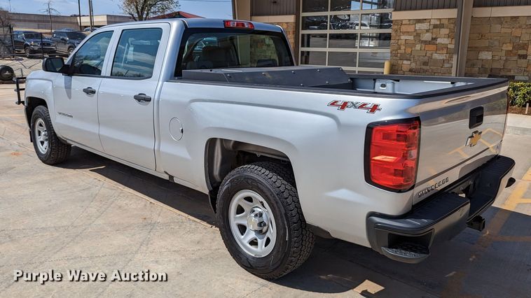 image for item DR6889 2017 Chevrolet Silverado 1500  Crew Cab pickup truck